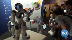 Scientists Teach Robots to Use Experience to Perform Better