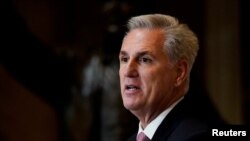 美国国会众议院新任共和党籍议长凯文·麦卡锡（Kevin McCarthy）在国会山（资料照 2022年7月27日）
