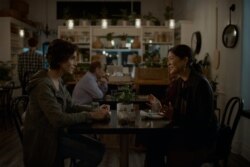 لین چن و پویا محسنی