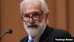 로버트 갈루치 전 국무부 북 핵 특사.