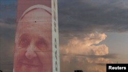 Pope Francis, the Argentine pontiff who never came home