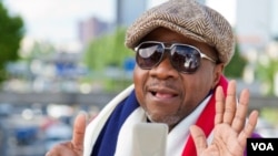 Papa Wemba est décédé à l'âge de 66 ans sur scène, lors d'un festival à Abidjan.