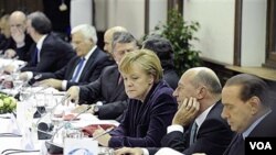 Para pemimpin Eropa menghadiri KTT Uni Eropa di Brussels, Belgia Kamis 16 Desember 2010.