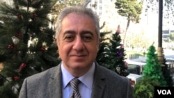 Qubad İbadoğlu (VOA-arxiv foto)