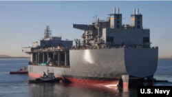 '떠다니는 해군 기지'로 불리는 미 해군의 '허셜 우디 월리엄스(USS Hershel Woody Williams)' 함. 