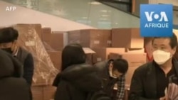 Coronavirus : les Sud-Coréens font la queue pour recevoir des masques