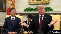 Predsednik SAD Donald Tramp i predsednik Južne Koreje Mun Džae In na sastanku u Beloj kući