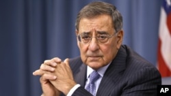 Menhan AS Leon Panetta hari Rabu mengatakan, Amerika prihatin kemungkinan Korea Utara akan melakukan lebih banyak uji rudal balistik (foto: dok).
