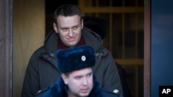 O’tgan yili Rossiya sudi uni davlatga qarashli firmadan 500 ming dollarlik mahsulot o’marganlikda aybdor topib, besh yil qamoq jazosi bergan edi.