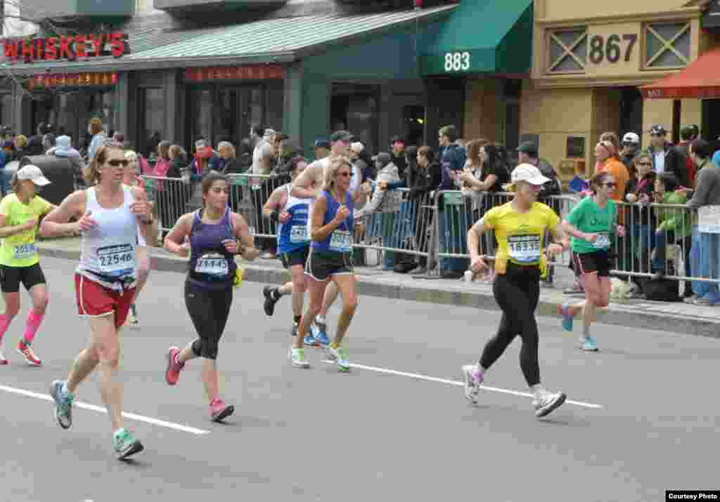 Photos of the two suspects near the finish line of Boston Marathon. (Courtesy Bob Leonard) 