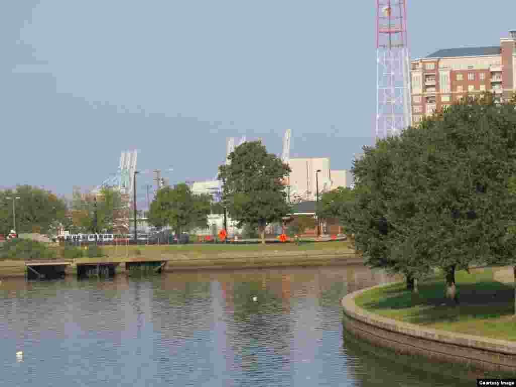 Another short-term fix is to raise roads near like this major artery near a Norfolk medical center. (Rosanne Skirble/VOA) 