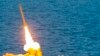 ایران در رزمایش نظامی خلیج فارس موشک‌های بالستیک شلیک کرد