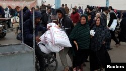 Израел го прекорува повикот на Антонио Гутереш за поголема помош додека продолжува истрагата за хуманитарните работници обвинети за помагање на Хамас во нападот во октомври.