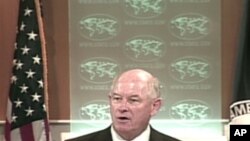 State Department Spokesman P.J. Crowley (file photo)