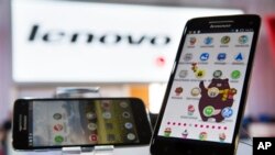 Trump’s campaign has been building an alternative channel for him for months, a smartphone app that aims to become a one-stop news, information and entertainment platform for his supporters.