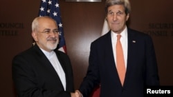 U.S. Secretary of State John Kerry meets with Iran's Foreign Minister Mohammad Javad Zarif at U.N. headquarters in New York City, April 19, 2016.