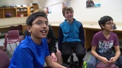 Playing Games and Learning About Economics