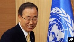 نامزد انتخابات رياست جمهوری، باجی قائد سبسی، پس از دومين دور انتخابات در برابر طرفدارانش در تونس سخنرانی می کند - ۳۰ آذر ۱۳۹۳ (۲۱ دسامبر ۲۰۱۴)