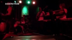 Музичарите со предизвикот за настап во живо во време на Ковид-19