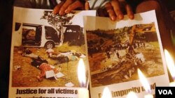 Para aktivis mahasiswa melakukan protes di kota Quezon, Manila menuntut keadilan bagi korban tewas di Maguindanao (foto: dok.).