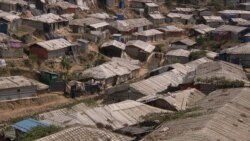 Humanitarian aid groups say massive overcrowding in the Rohingya refugee camps make it easy for coronavirus to spread. (Dave Grunebaum/VOA)