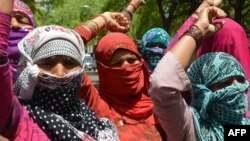 Warga dari kasta Dalit melakukan aksi protes atas korban pemerkosaan di New Delhi, India (foto: dok).