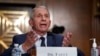Penasihat kesehata dalam pemerintahan presiden Joe Biden, Dr. Anthony Fauci, tampak merespon pertanyaan dari salah satu anggota senat dalam sebuah rapat di Capitol Hill, Washington, pada 20 Juli, 2021. (Foto: AP/Scott Applewhite)