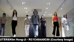 A South Korean senior model, Kim Chil-doo, practices in Seoul, South Korea, June 12, 2019. (REUTERS/Kim Hong-Ji) 