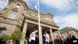 روابط دیپلوماتیک واشنگتن و هاوانا در سال ۱۹۶۱ قطع شد