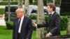 Mantan Presiden AS Donald Trump dan putranya Barron Trump menghadiri pemakaman ibunda Melania Trump di Gereja Bethesda by the Sea di Palm Beach, Florida, pada 18 Januari 2023. (Foto: AFP/Giorgio Viera)