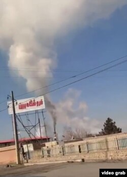 Təbriz istilik elektrik stansiyasından qalın tüstü qalxır