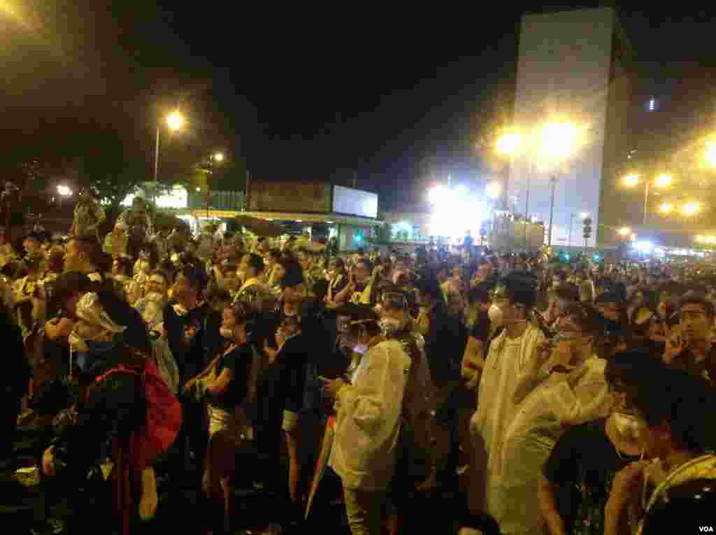 香港争真普选全民抗争星期二进入第3天（美国之音图片/海彦拍摄）