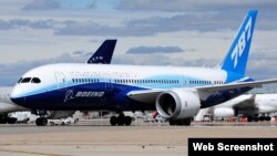 “Boeing 787-8 Dreamliner”