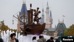 Taman hiburan 'Shanghai Disney Resort' di Shanghai, China yang akan resmi dibuka hari Kamis minggu ini (16/6).