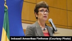 Ambaasaddara Paatrishiyaa Aslaak