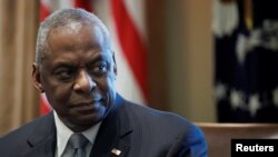 Но, јасно е дека постојат можности за промена на насоката, изјави секретарот за одбрана на САД