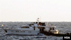 Foto yang dirilis Pasukan Pertahanan Israel (4/11) di Laut Mediteranian ini menunjukkan kapal bantuan untuk Gaza berupaya mendobrak blokade Israel (foto:dok).