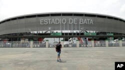 Le stade de Bata