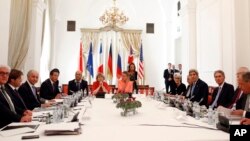 Venadagi muloqot paytida