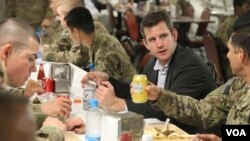 من از افغانستان با یک دید مثبت برگشتم، درمقایسه به آنچه که قبل از رفتن فکر میکردم