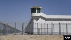 Lokasi dengan fasilitas pengamanan ketat yang diduga sebagai kamp penahanan bagi warga Muslim Uighur di Hotan, Xinjiang, China. 