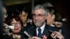លោកPaul Krugman ដែល​ជា​អ្នក​សេដ្ឋកិច្ច​ដ៏​ល្បី​របស់​អាមេរិក និង​ជា​ម្ចាស់​ពាន​រង្វាន់​ណូបែល​ឆ្លើយ​សំណួរ​របស់​អ្នក​កាសែត​បន្ទាប់​ពី​កិច្ចប្រជុំ​ជាមួយ​នឹង​លោក​នាយករដ្ឋ​មន្រ្តី​ជប៉ុន Shinzo Abe ក្នុង​ក្រុង​តូក្យូ កាលពី​ថ្ងៃទី២២ ខែមីនា ឆ្នាំ២០១៦។