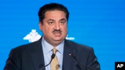 Menteri Luar Negeri Pakistan, Khurram Dastgir Khan saat menyampaikan pidato pada Konferensi Keamanan Internasional di Moskow, Rusia, 4 April 2018. 