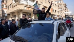 Slavlje u Damasku posle pada Assadovog režima. (Foto: Rami al SAYED/AFP)