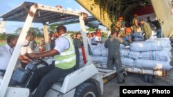 Humanitarian aid for Rohingya refugees from Indonesia arrives in Bangladesh. (Photo: VOA / Presidential Press Bureau of RI)