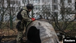 Наслідки російського ракетного обстрілу Харкова 2 січня 2024 року.