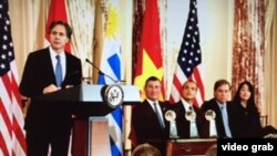 Wakil Menlu Anthony Blinken dalam upacara pembukaan Corporate Excellence Awards 2016 di Deplu AS, Washington, 1 Mar 2016