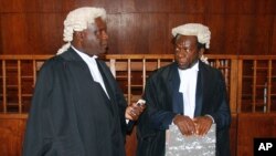 Des avocats malawites