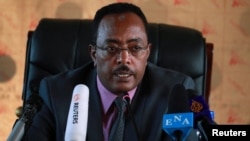 L'Éthiopien Redwan Hussein, porte-parole du nouveau groupe de travail sur l'état de l'urgence et ministre d'État aux Affaires étrangères, à Addis-Abeba, en Éthiopie, le 23 novembre 2020. REUTERS/Tiksa Negeri