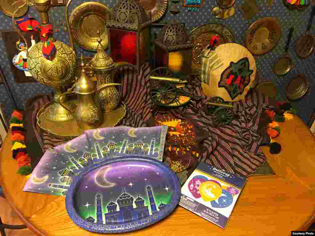 Plates, napkins and balloons with a Ramadan theme add to the traditional season decorations (I. El Ayouby)